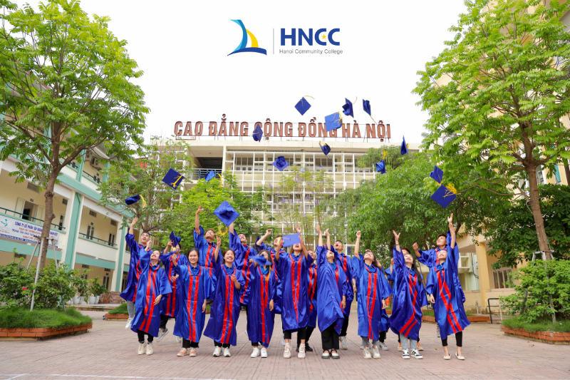 Học cao đẳng quản trị kinh doanh ra làm gì